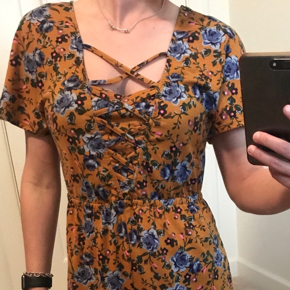 Floral Romper - Picture 8 of 8